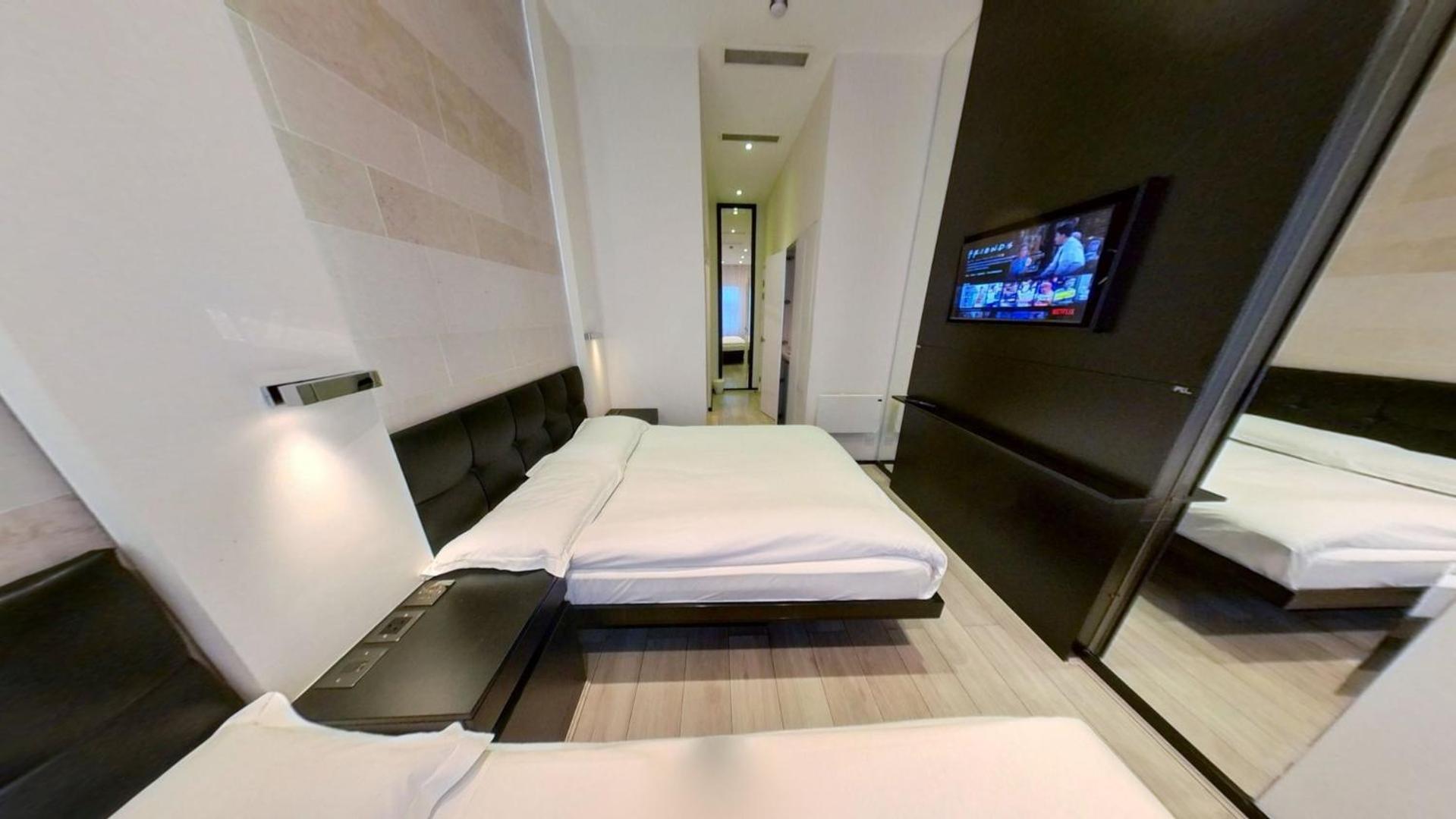 39 Apart-hotel